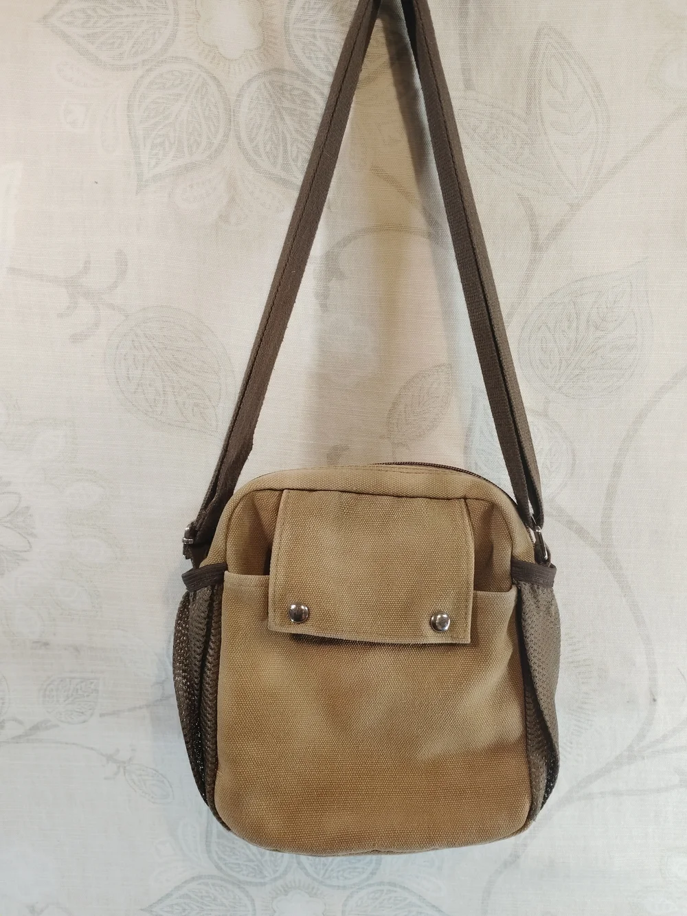 Casual Compact Brown Canvas Messenger/Crossbody Bag